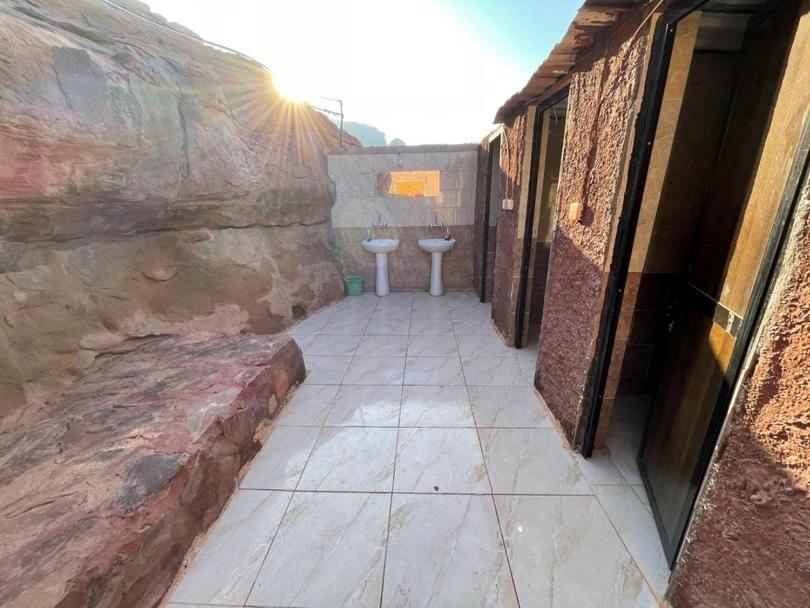 Salem Camp Hotel Wadi Rum Exterior foto