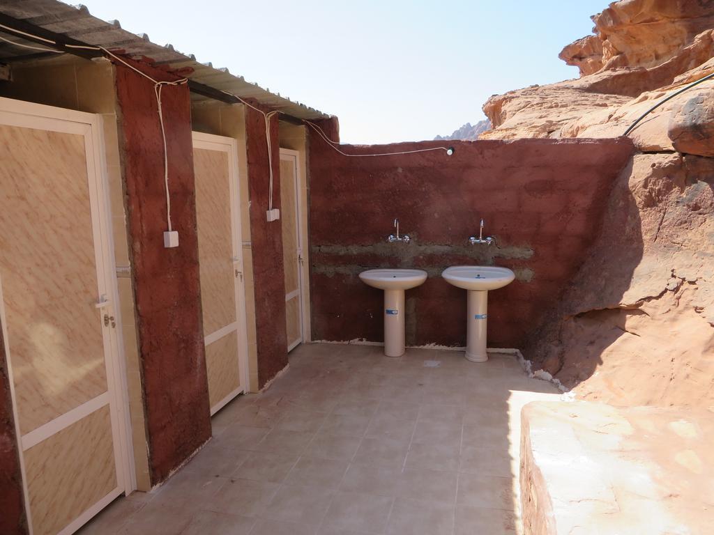 Salem Camp Hotel Wadi Rum Exterior foto